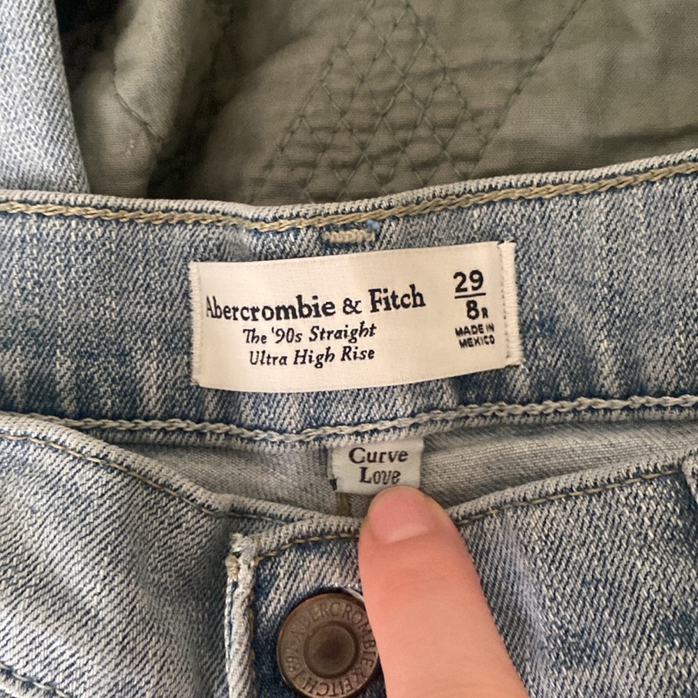 Abercrombie & Fitch The 90’s Straight Ultra High Rise Jeans Light Wash 29/8r - Picture 4 of 8